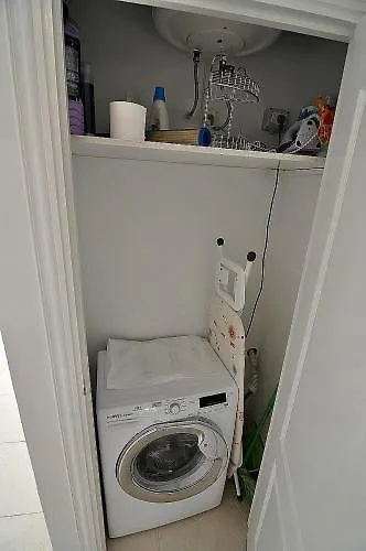 Apartamento Orlando 阿德耶 公寓