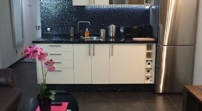 Apartamento Orlando 阿德耶