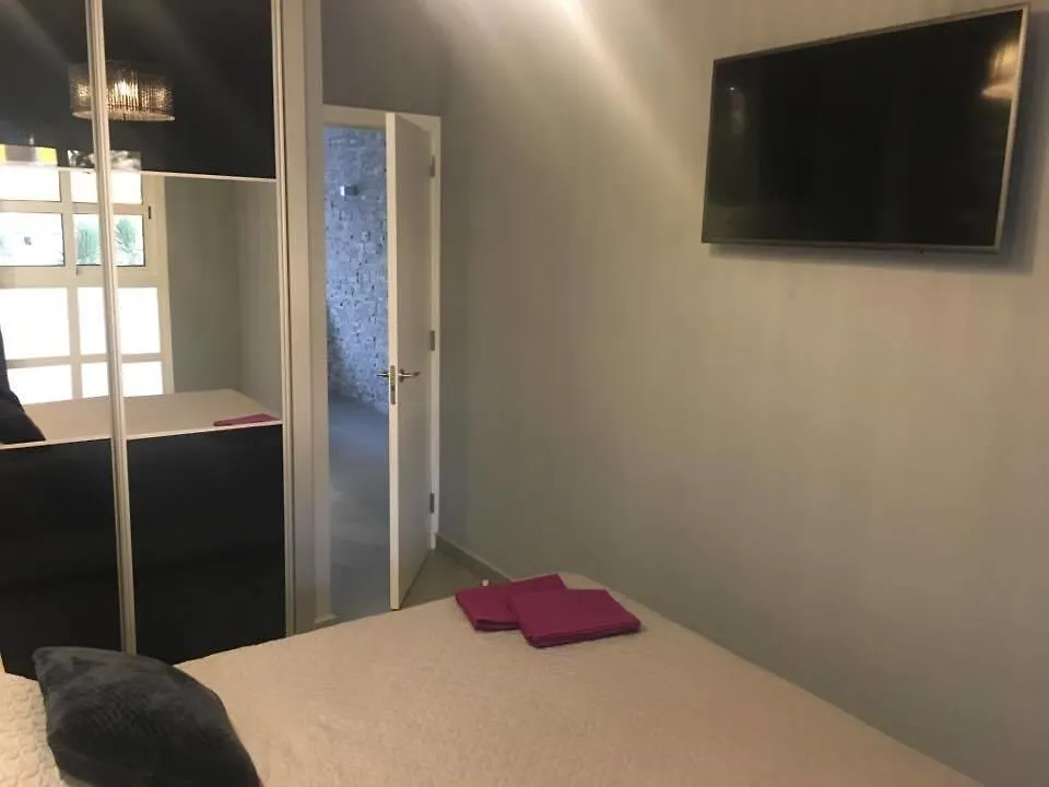 Apartamento Orlando 0*, Costa Adeje (Tenerife) Spain